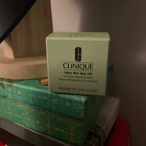 Clinique Take the Day Off Charcoal Cleansing Balm - Light Green -15 ml